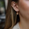 Δεύτερη φωτογραφία του προϊόντος Mini Drop Clasp Earrings / Light Peach