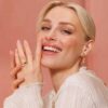 Δεύτερη φωτογραφία του προϊόντος Mini Drop Earrings / Light Peach