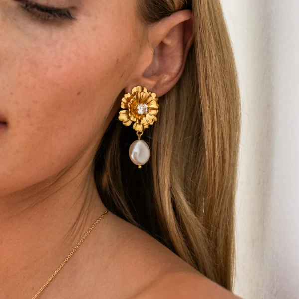 BLOSSOM PEARL EAR GOLD-CRYSTAL - Image 2