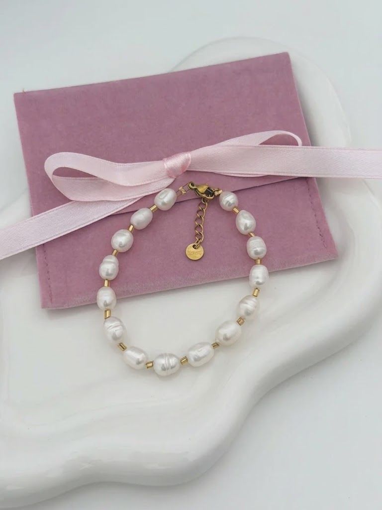 Amelie Pearl Bracelet