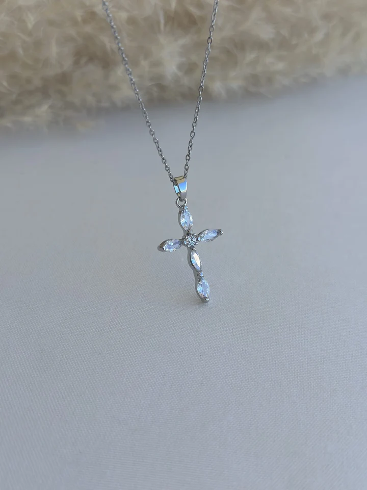 Zircon Premium Cross Necklace