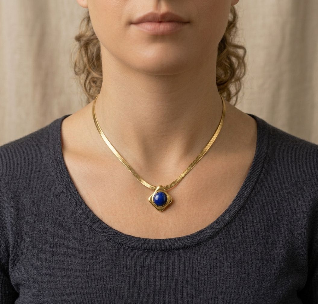 Eye of the tiger dark blue gold