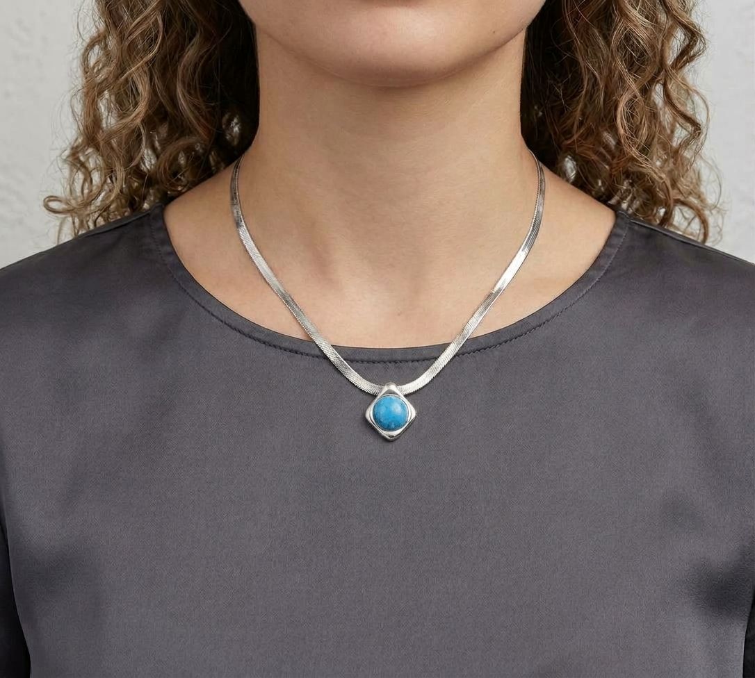 Eye of the tiger light blue silver
